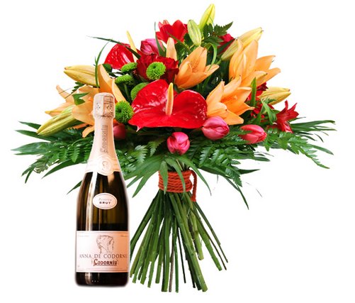 Regalar cestas de flores y cava